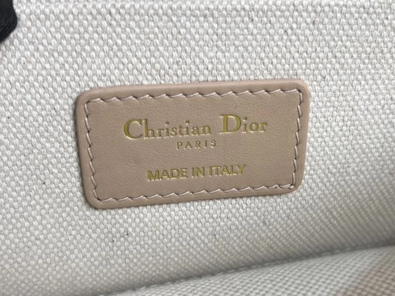 TechFriendly Christian Dior Montaigne Bags 47573
