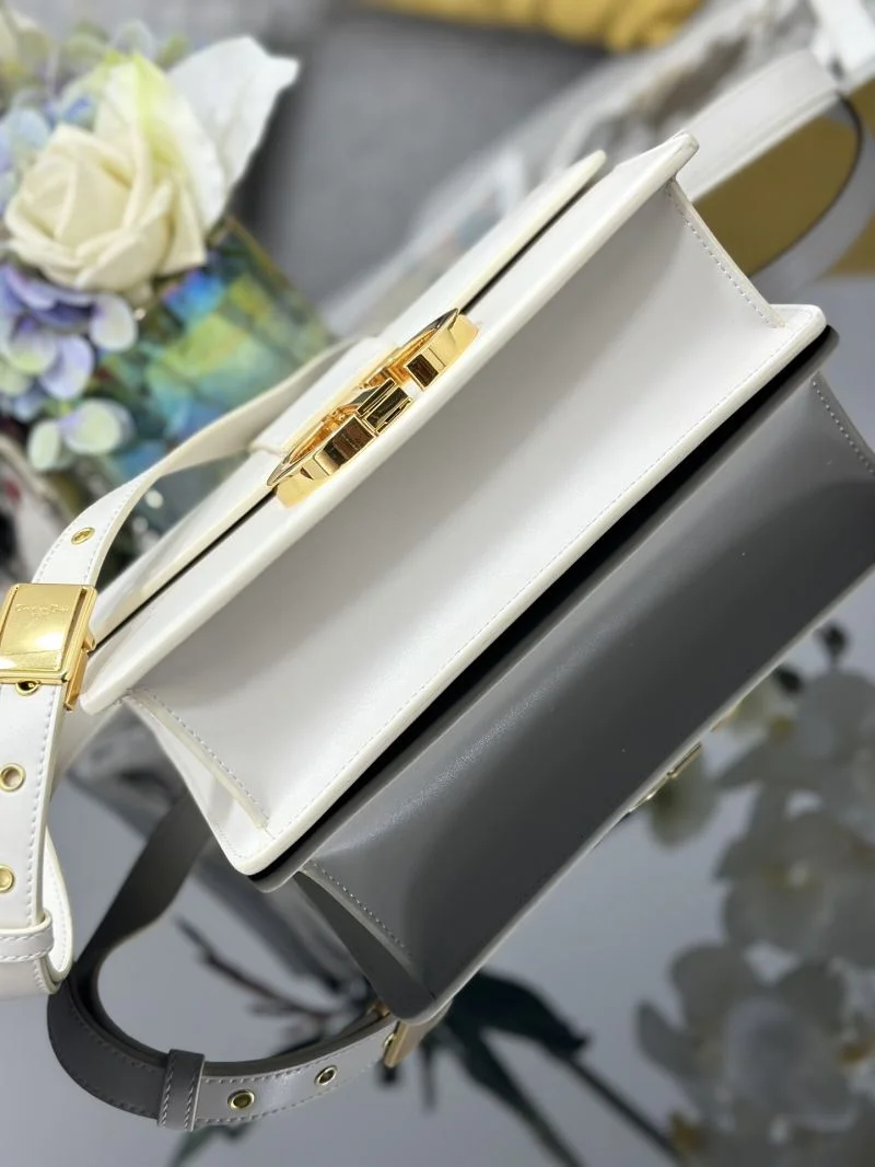 Supportive Christian Dior Montaigne Bags 47601
