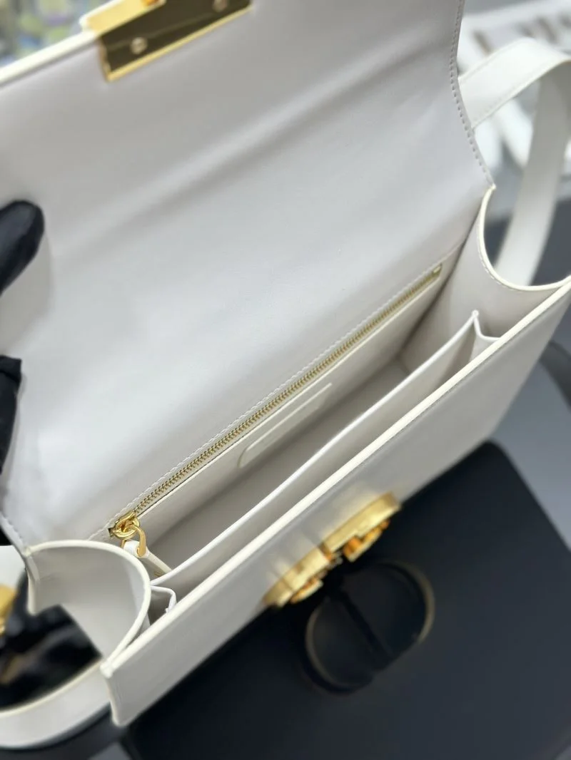 Supportive Christian Dior Montaigne Bags 47601