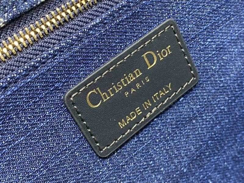 Stylish Christian Dior Montaigne Bags 47553