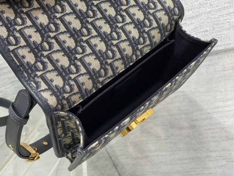 Packable Christian Dior Montaigne Bags 47550
