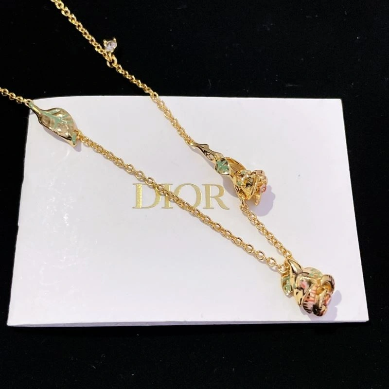 Trendsetting Christian Dior Necklaces 235959
