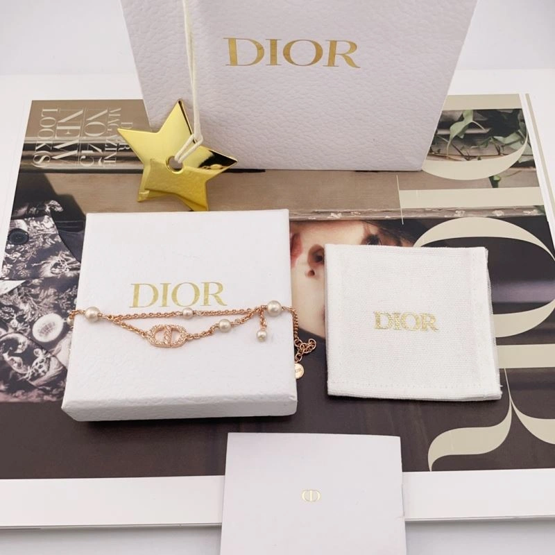 Christian Dior Necklaces Modern 235951