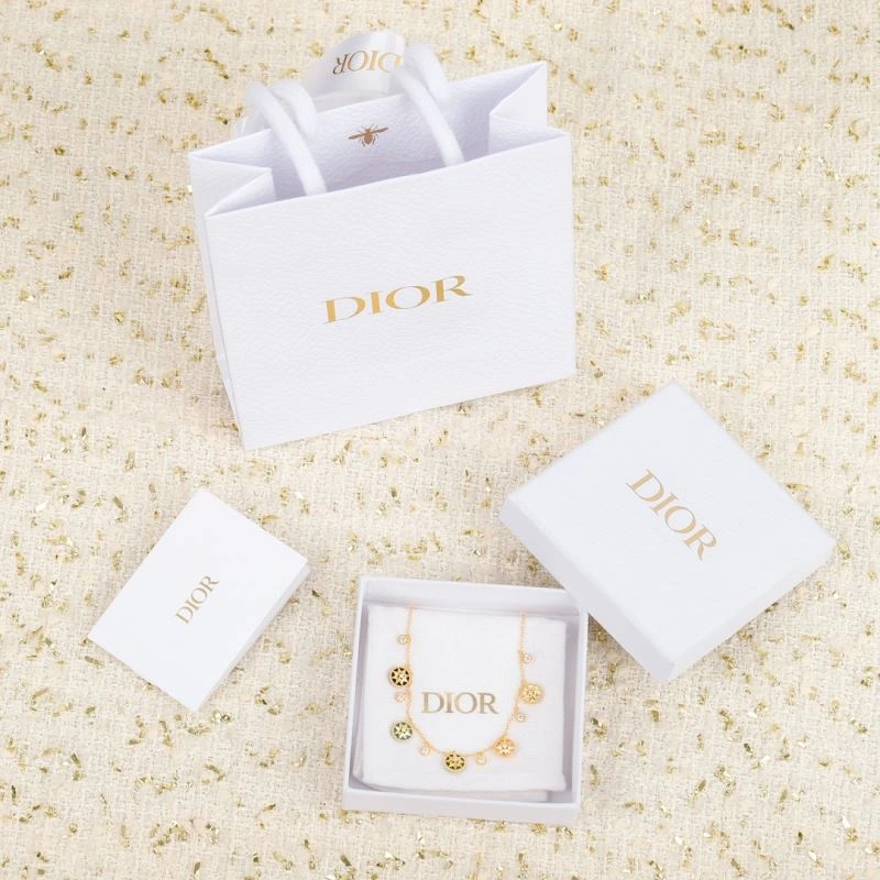 Christian Dior Necklaces Elegant 235928