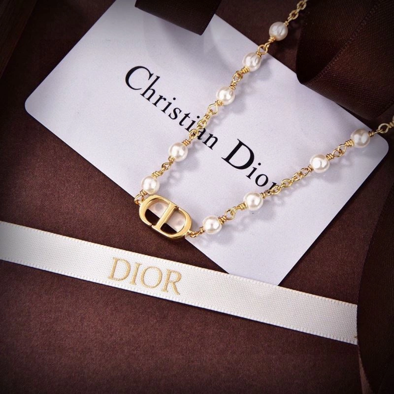 Reliable Christian Dior Necklaces 235762