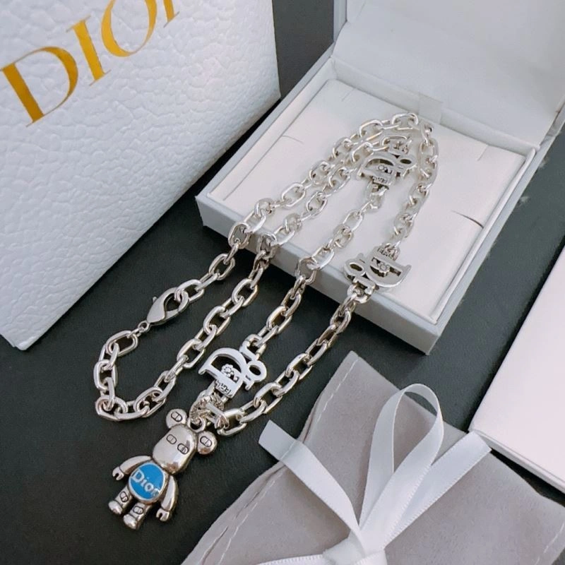 Soft Christian Dior Necklaces 235741