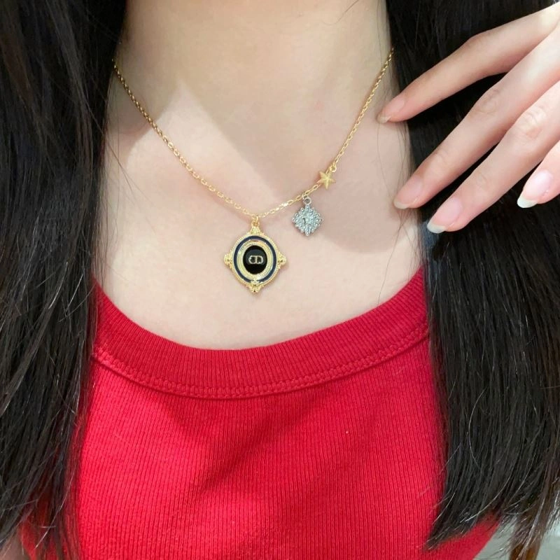 MoistureWicking Christian Dior Necklaces 235828