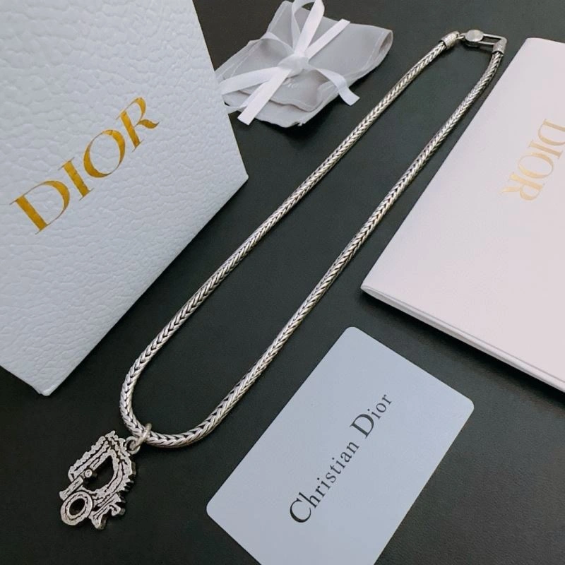 Thermal Christian Dior Necklaces 235734