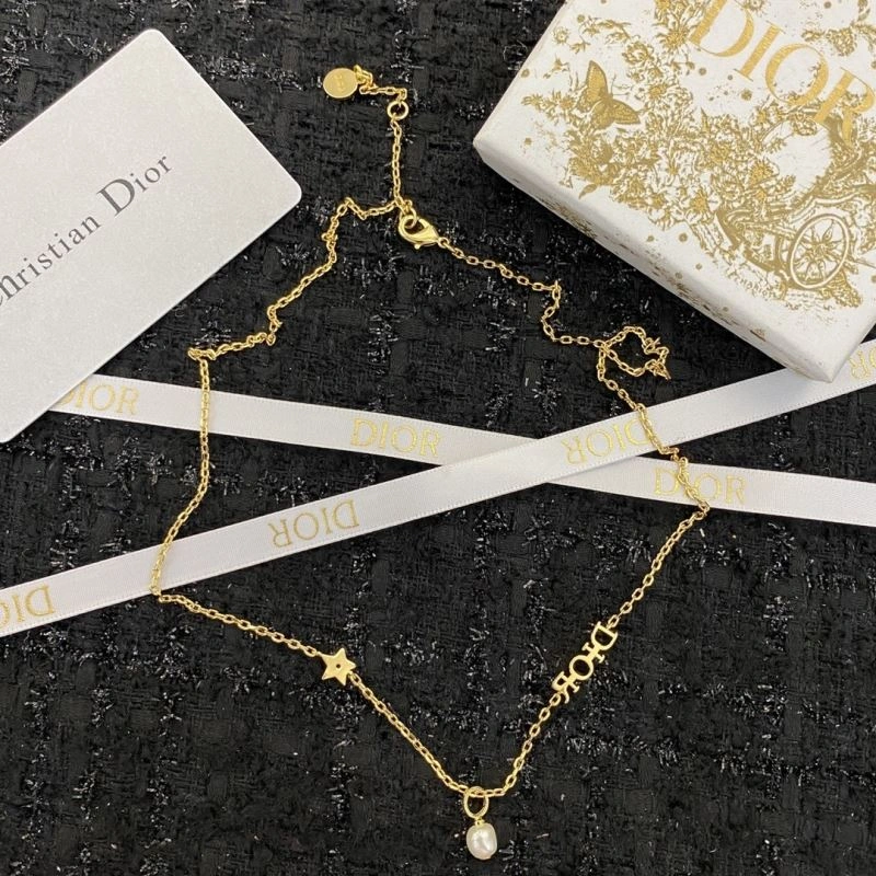 SmoothTexture Christian Dior Necklaces 236277