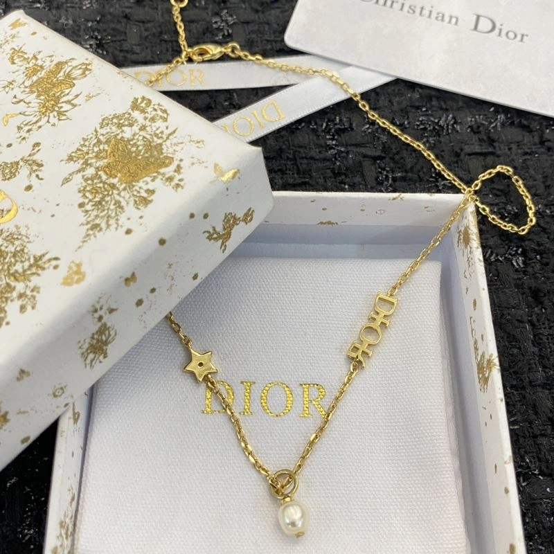 SmoothTexture Christian Dior Necklaces 236277