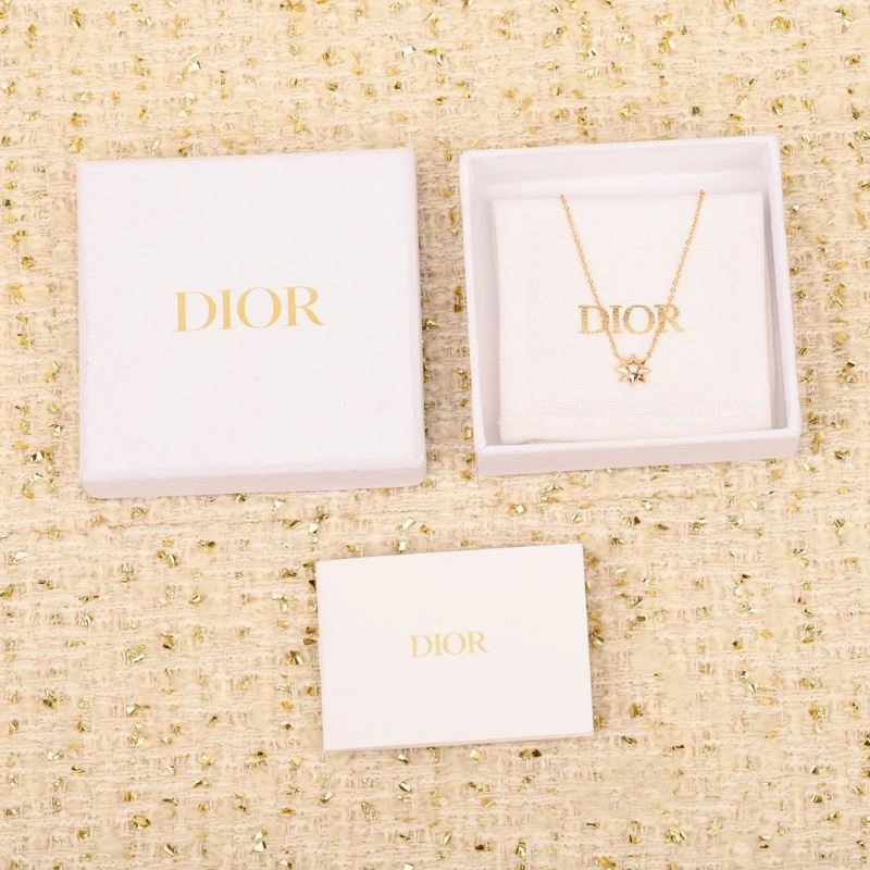 StreetReady Christian Dior Necklaces 236279