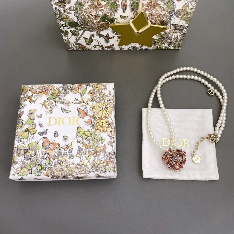 Christian Dior Necklaces Tailored 236259