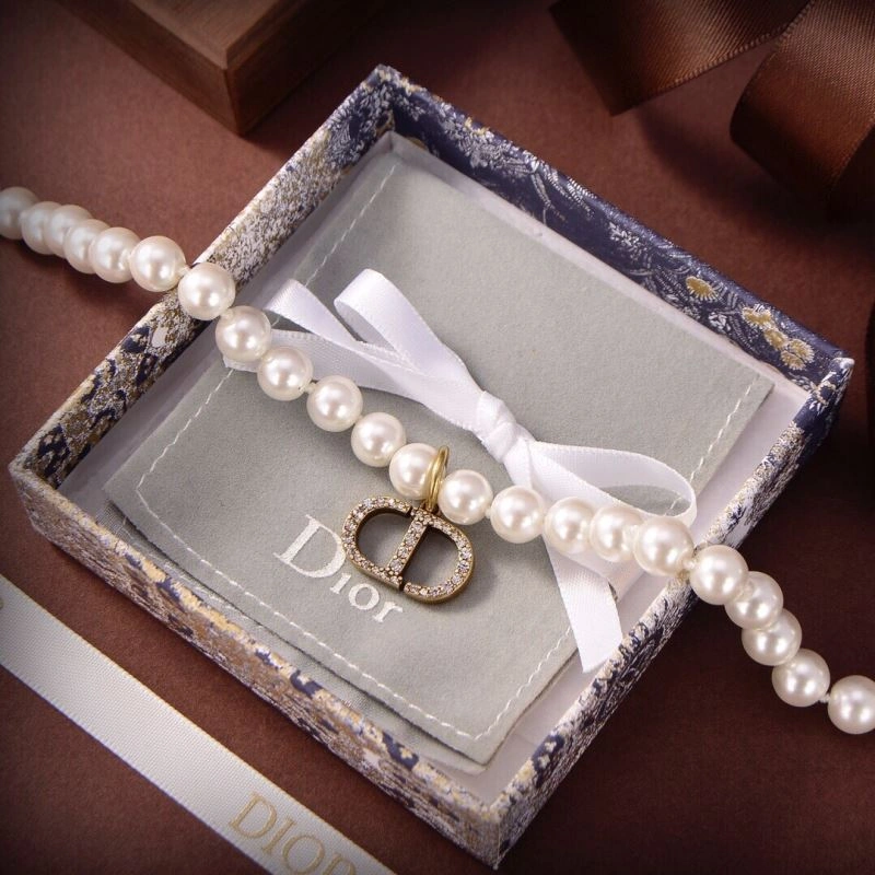 Durable Christian Dior Necklaces 236251