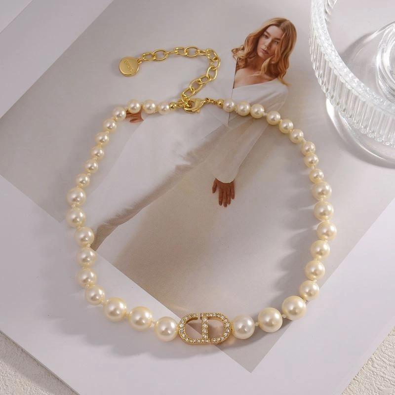 WellDesigned Christian Dior Necklaces 236247