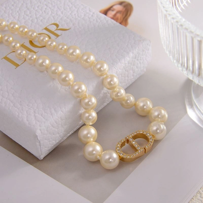 WellDesigned Christian Dior Necklaces 236247