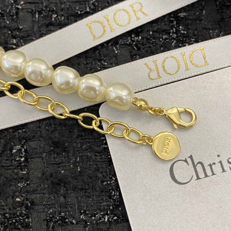 Stylish Christian Dior Necklaces 236240