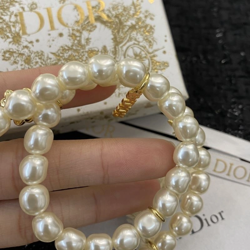 Stylish Christian Dior Necklaces 236240