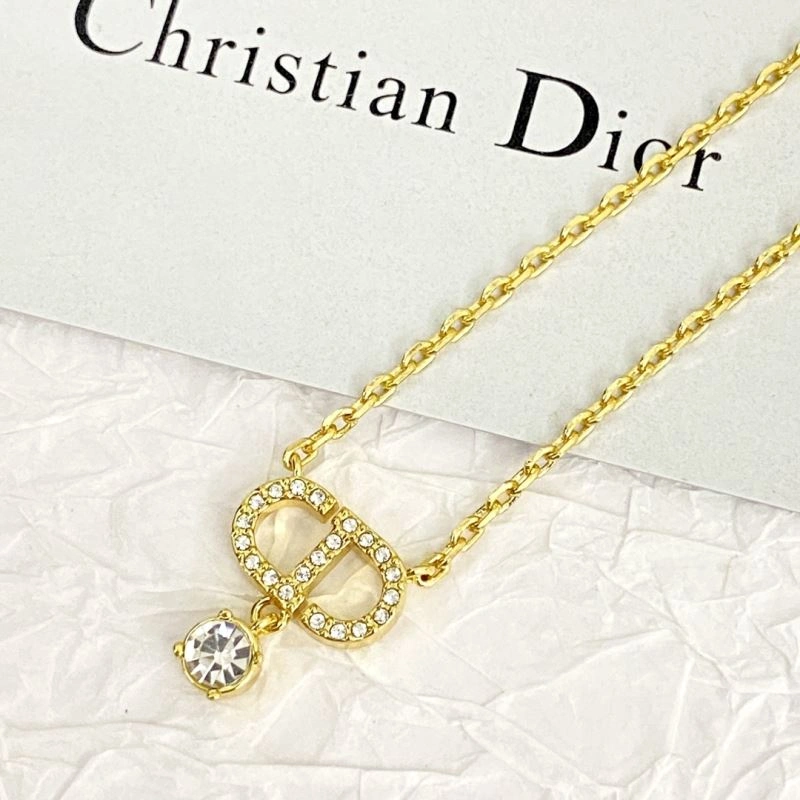UrbanStyle Christian Dior Necklaces 236239