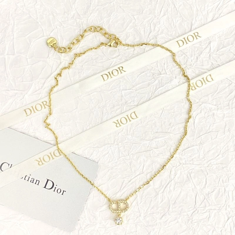UrbanStyle Christian Dior Necklaces 236239