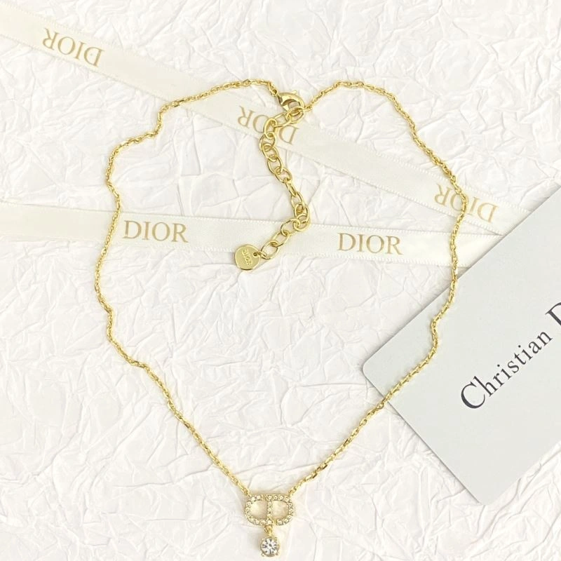 UrbanStyle Christian Dior Necklaces 236239