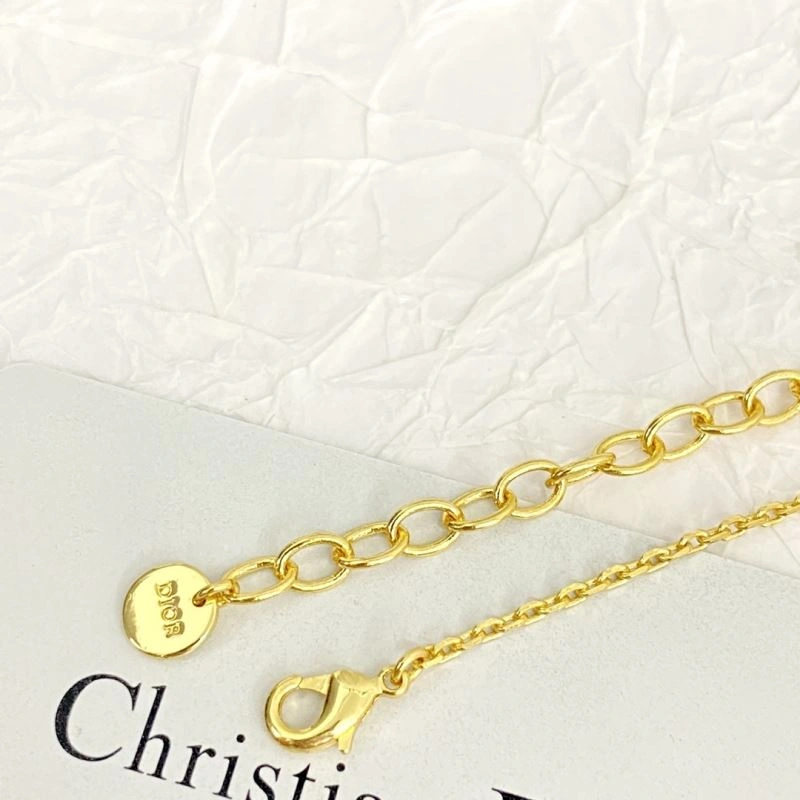 UrbanStyle Christian Dior Necklaces 236239
