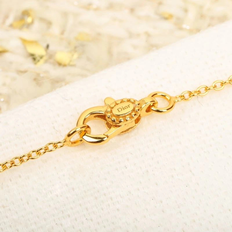 Christian Dior Necklaces EyeCatching 236235