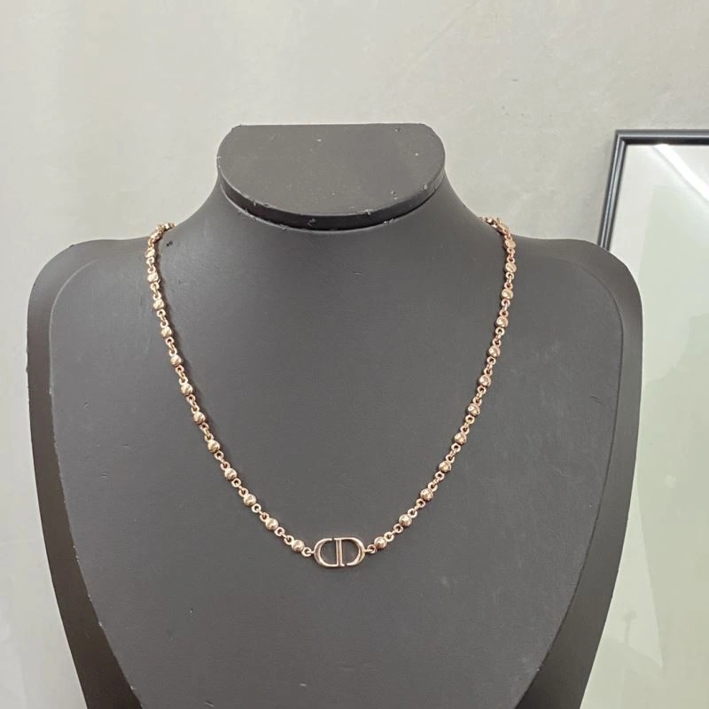Timeless Christian Dior Necklaces 236111