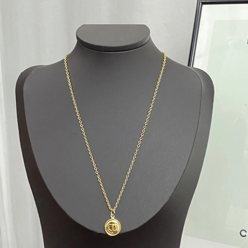 Christian Dior Necklaces Functional 236082