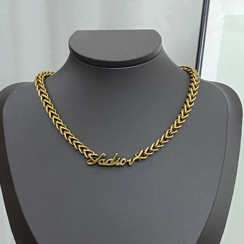 Christian Dior Necklaces Elegant 236107