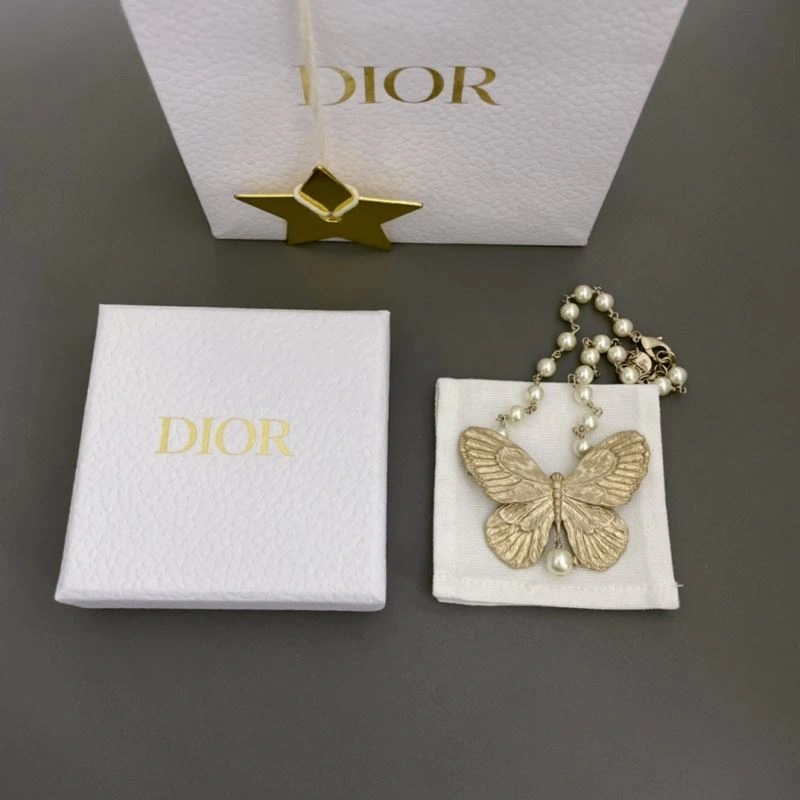 UrbanStyle Christian Dior Necklaces 236077
