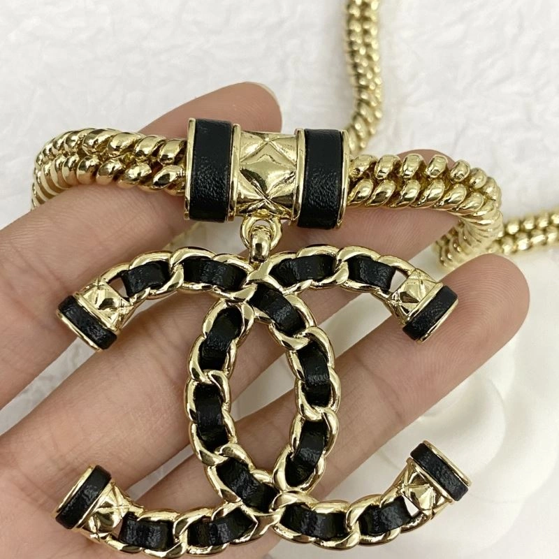 Christian Dior Necklaces Durable 236185
