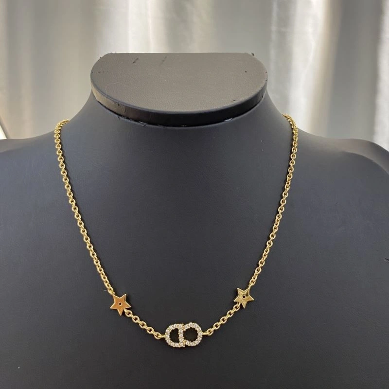 Compact Christian Dior Necklaces 235519