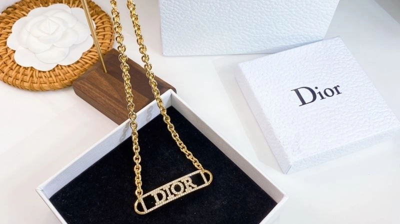 Christian Dior Necklaces Functional 235654