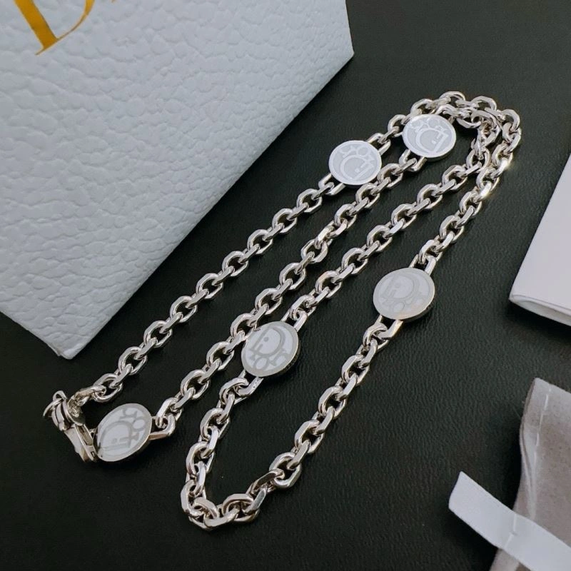 Christian Dior Necklaces Sophisticated 235569