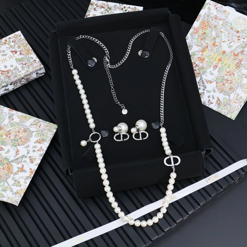 Christian Dior Necklaces Unique 235498