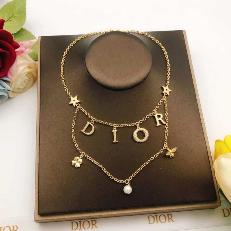 Versatile Christian Dior Necklaces 235490