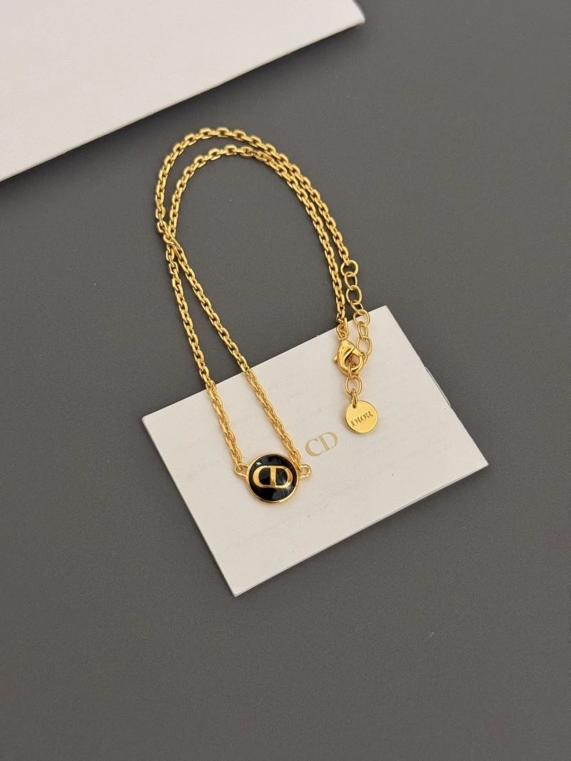 UrbanStyle Christian Dior Necklaces 235454