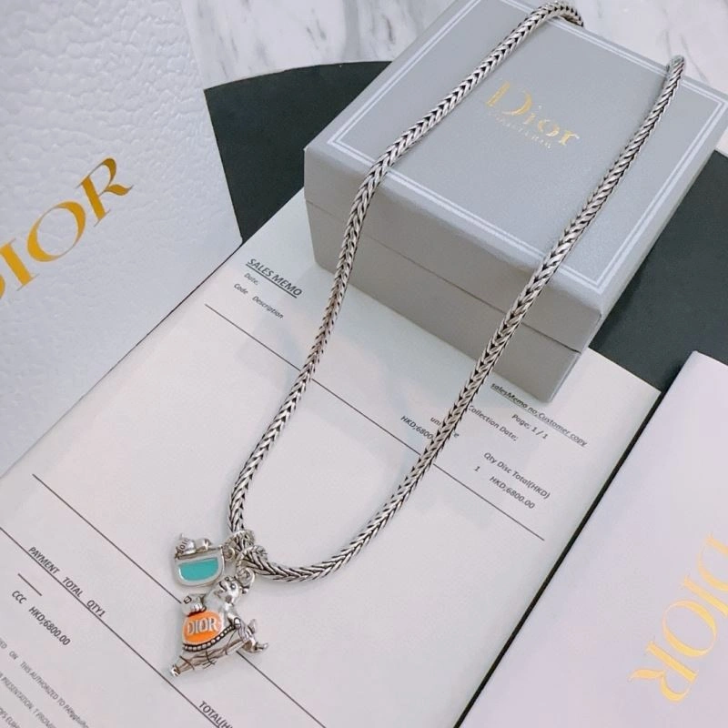 Christian Dior Necklaces Fashionable 235450