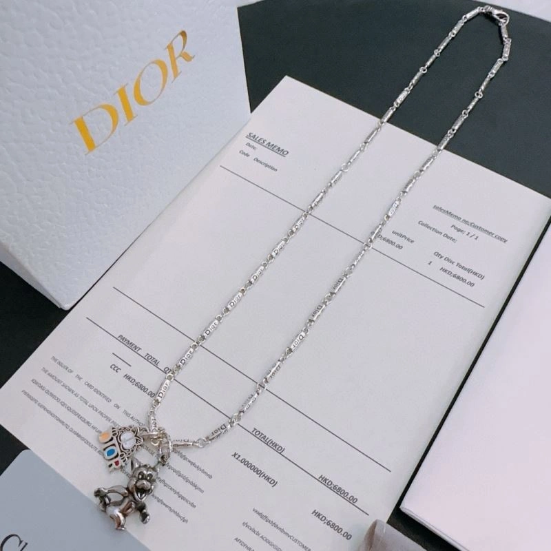 Snug Christian Dior Necklaces 235442