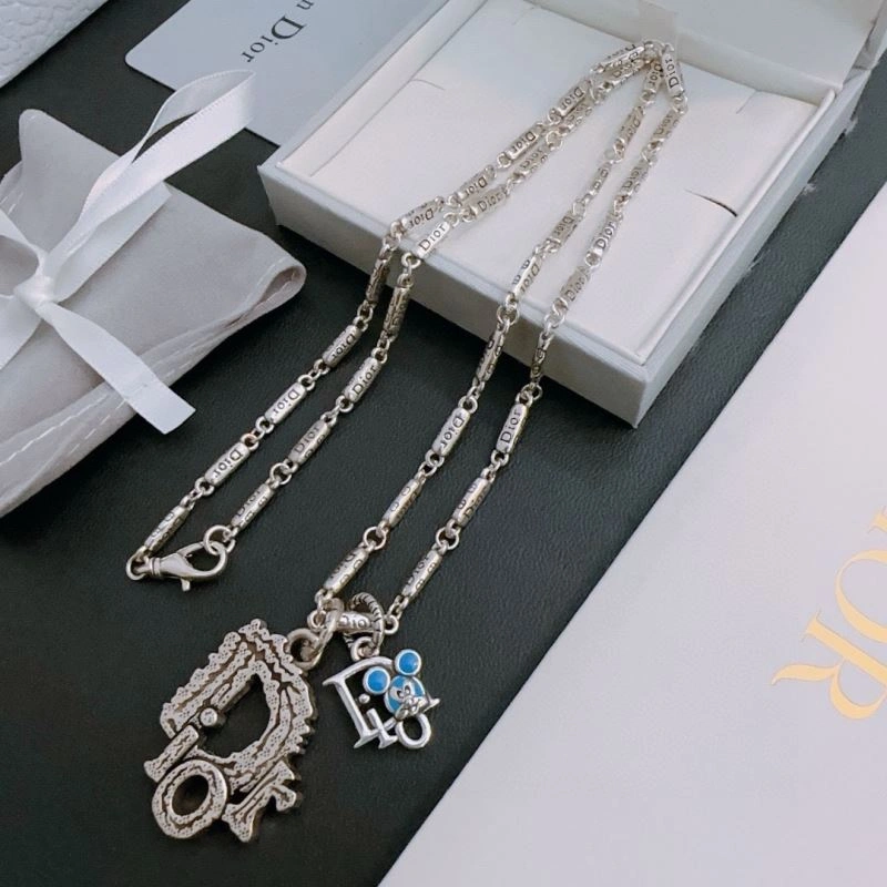 Vibrant Christian Dior Necklaces 235251