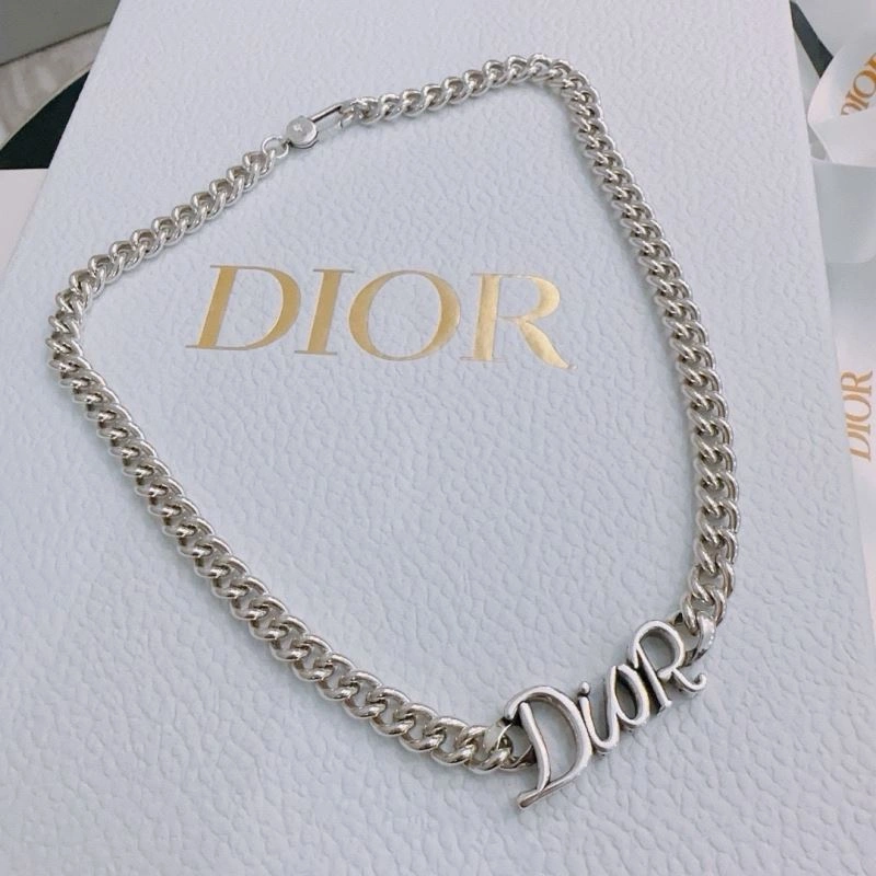 Reliable Christian Dior Necklaces 235240