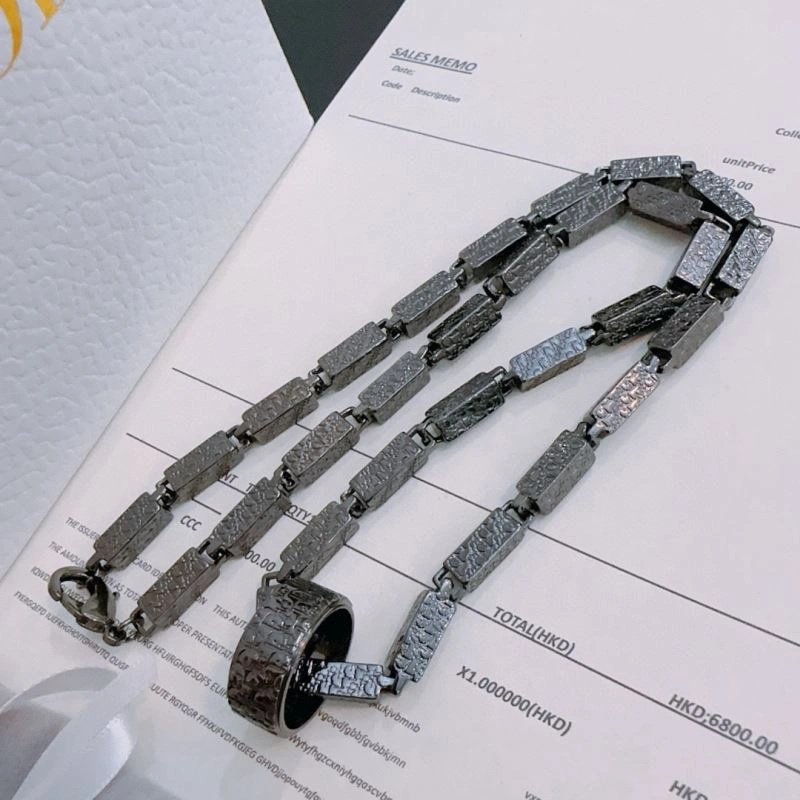 Seasonal Christian Dior Necklaces 235227