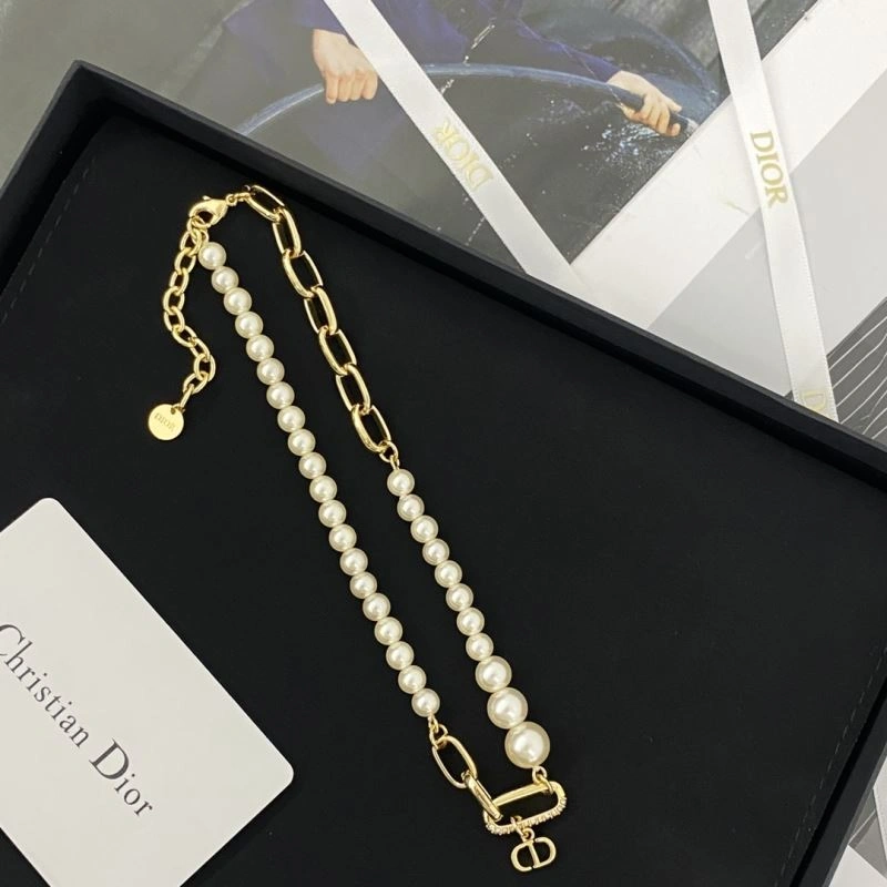 Thermal Christian Dior Necklaces 235215