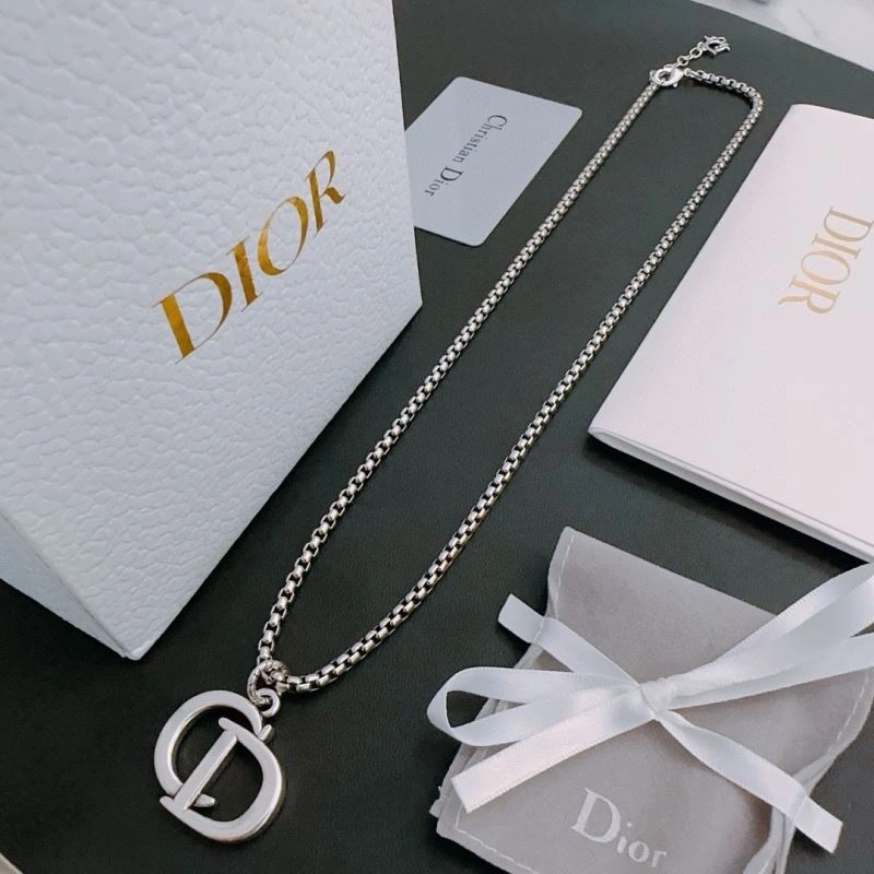 Christian Dior Necklaces Neat 235211