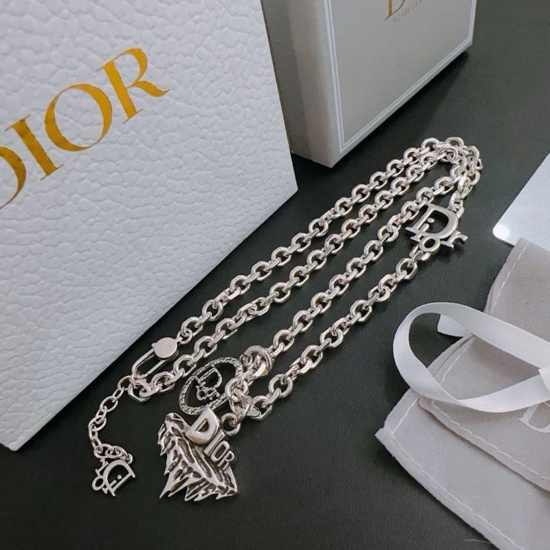 Stylish Christian Dior Necklaces 235207