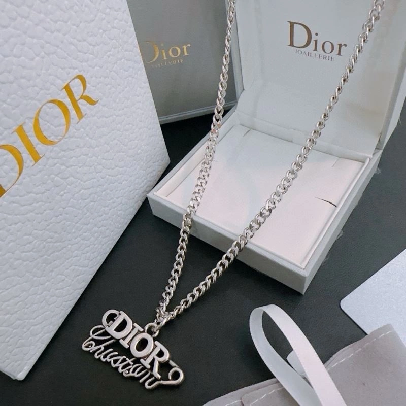 Sophisticated Christian Dior Necklaces 235209