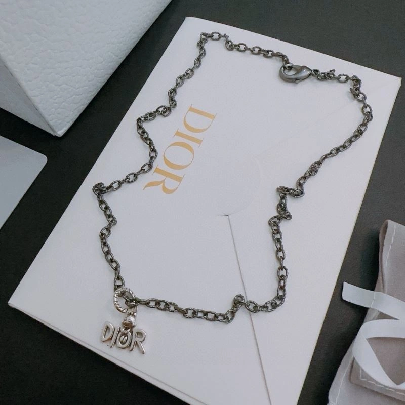 Breathable Christian Dior Necklaces 234911