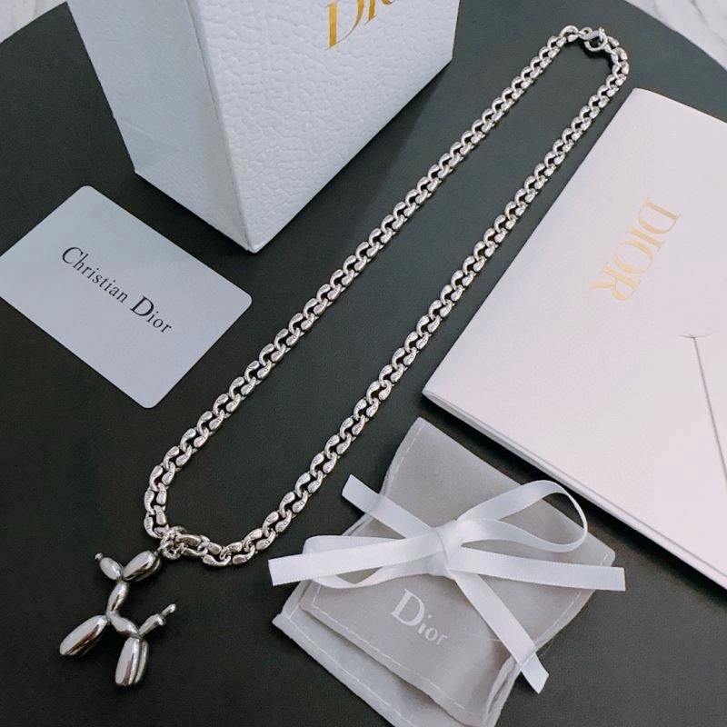 MoistureWicking Christian Dior Necklaces 234840