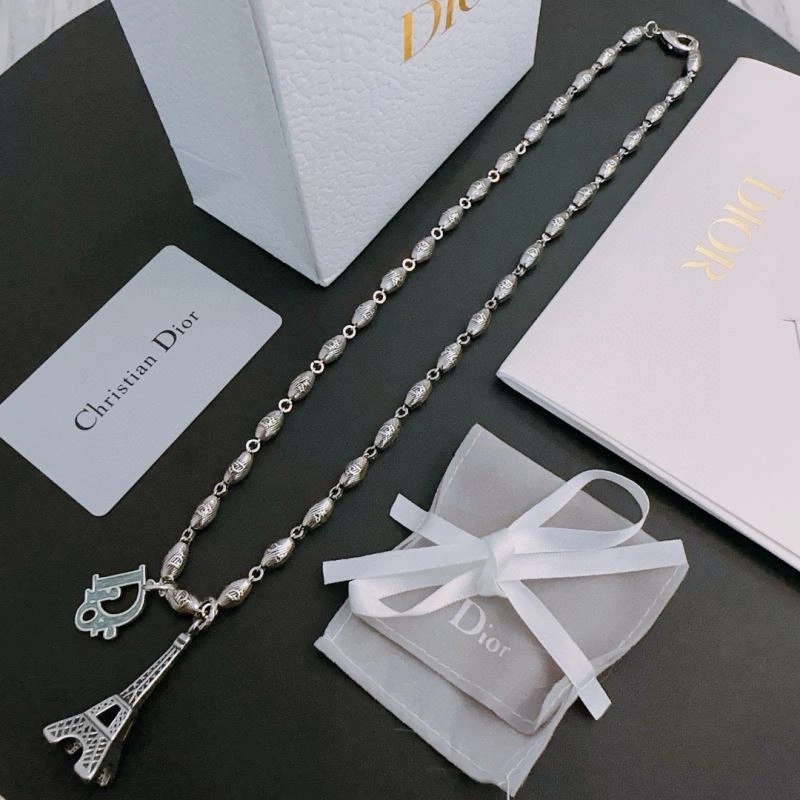 WellDesigned Christian Dior Necklaces 234845