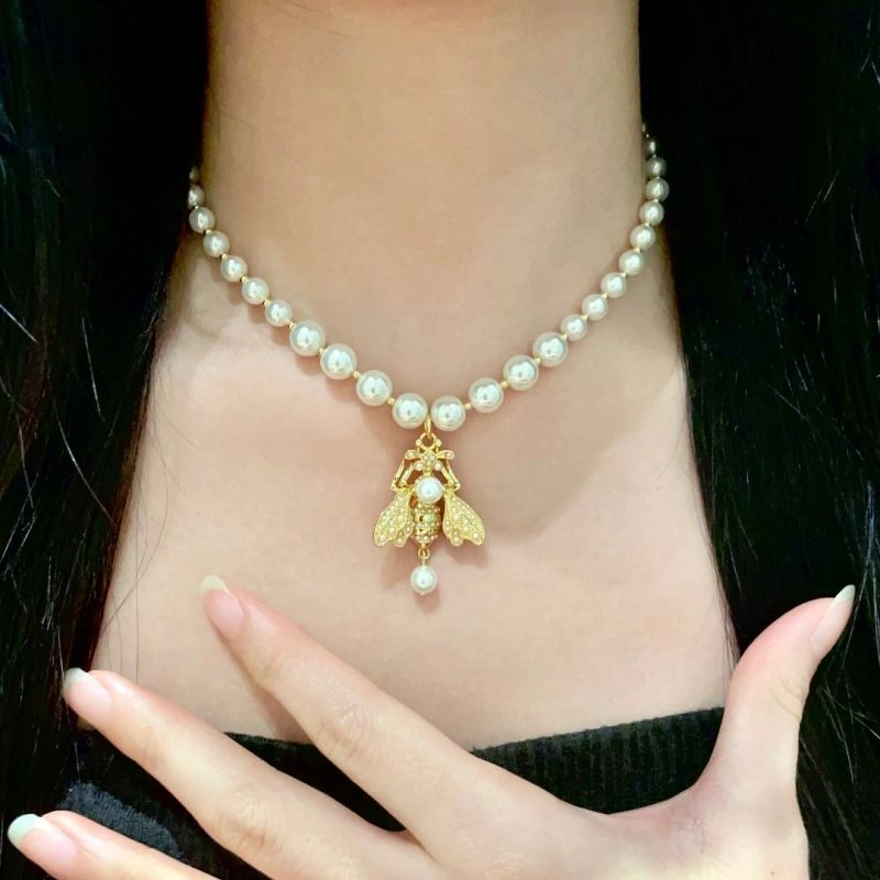 WrinkleFree Christian Dior Necklaces 234824